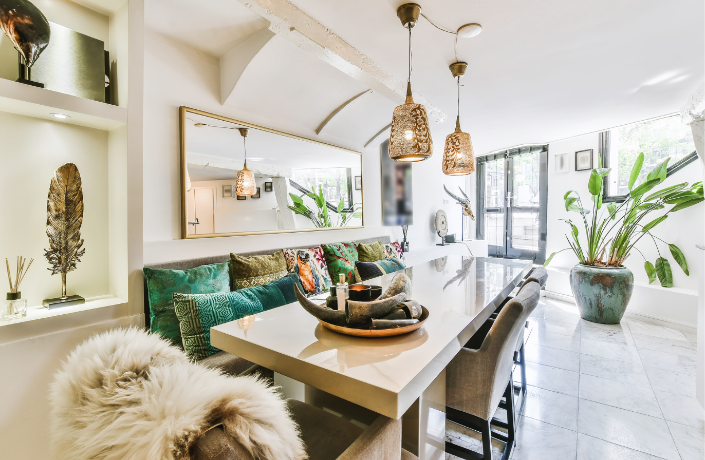 Dining room interior designer